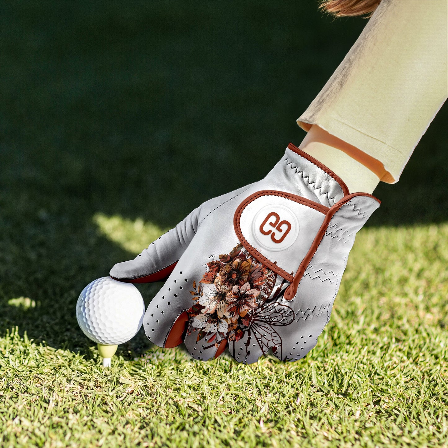 Floral Bee Golf Glove